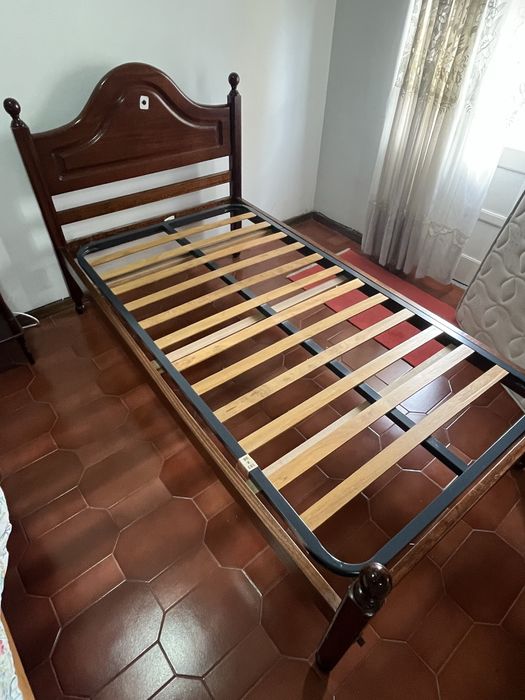 Cama de solteiro