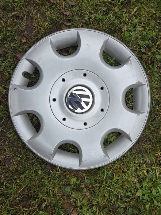 Kołpak VW oryginalny OEM 16" 1T0 601  1477 B