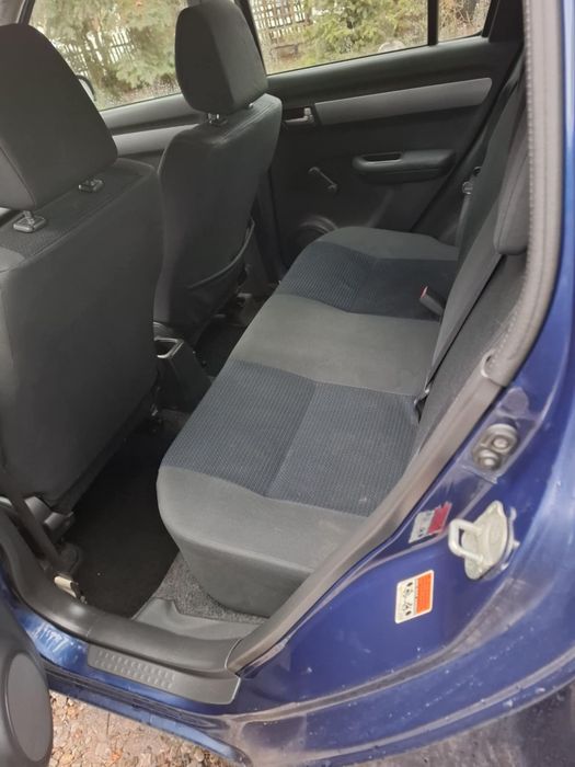 Suzuki Swift - ekonomiczny 1,3 - 2008 rok