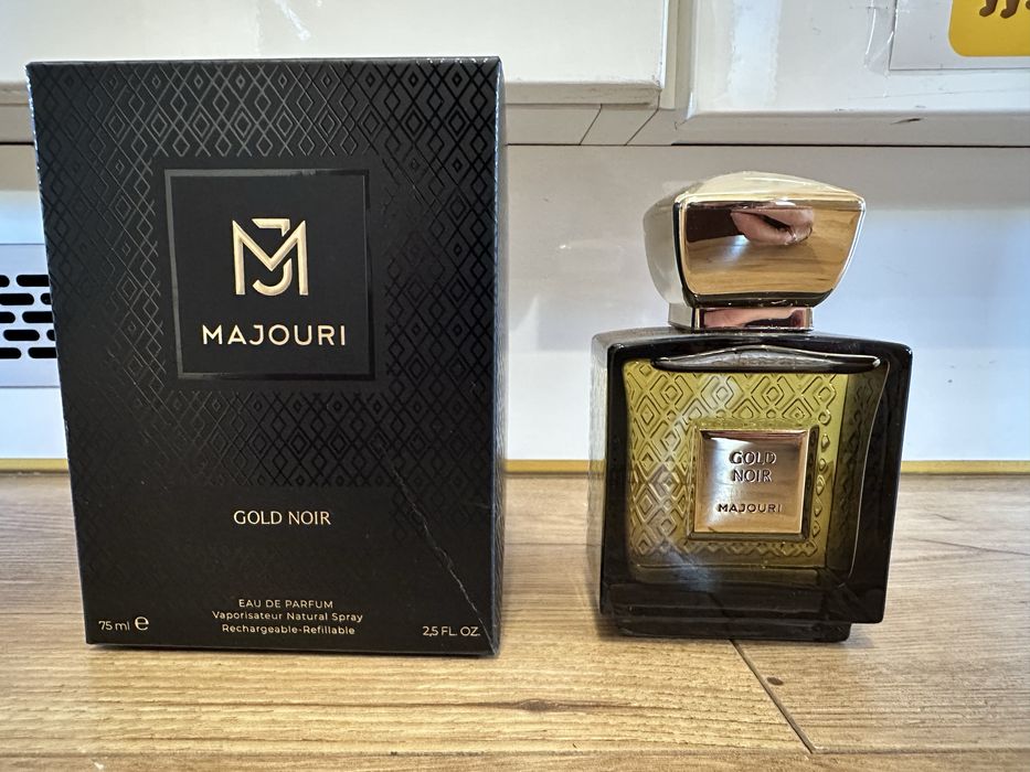 Majouri Gold Noir