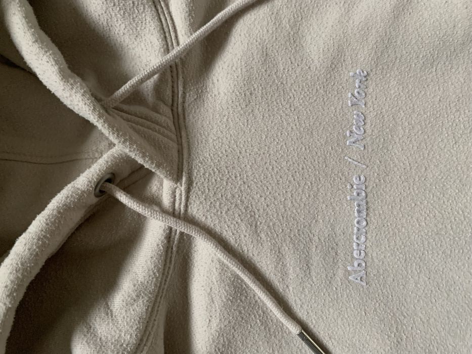 Kremowa bluza Abercrombie and Fitch rozmiar M