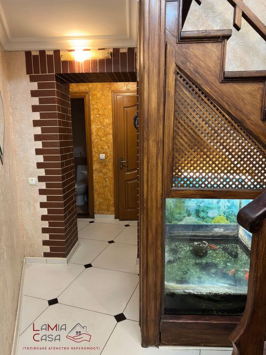 Оренда ресторану , з обладнанням та гарним ремонтом