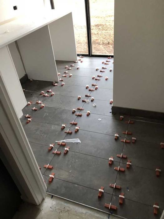 Плиточные работы Днепр. Монтаж плитки. Плитка под ключ. Плиточники