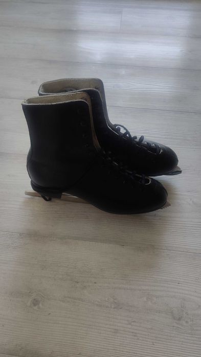 Łyżwy- prawdziwy rarytas.