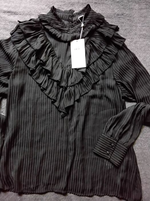 Bluzka czarna Vila.