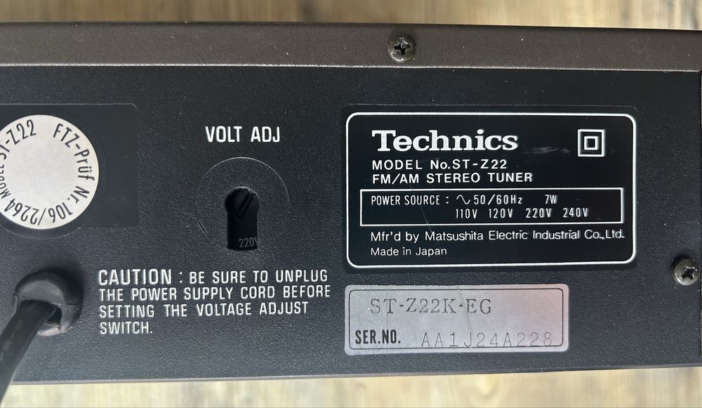 Sintonizador Radio Technics AM/FM Stereo Tuner ST Z22