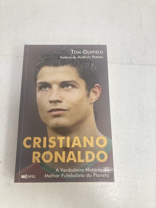 Livro Cristiano Ronaldo, de Tom Oldfield