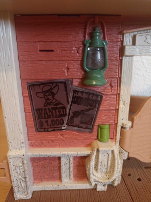 Saloon Western (Chap Mei)
