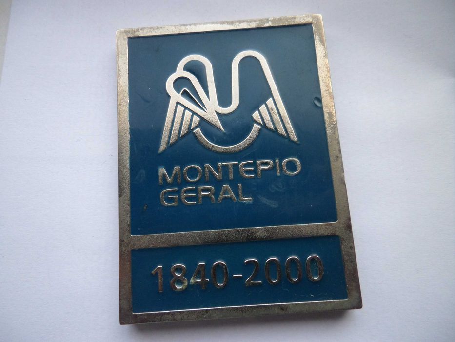 Medalha colorida  Montepio Geral  2000