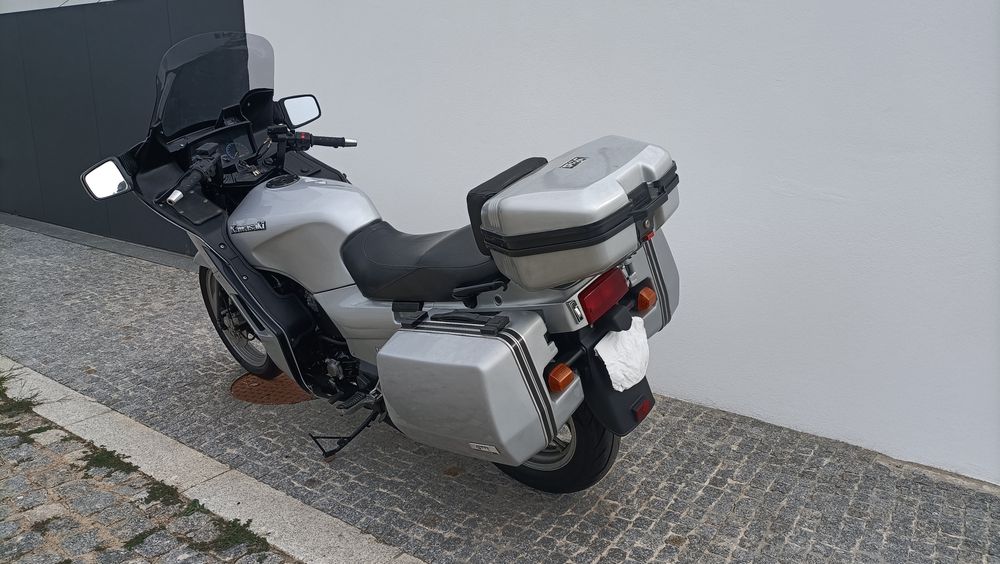 Kawasaki GTR 1000