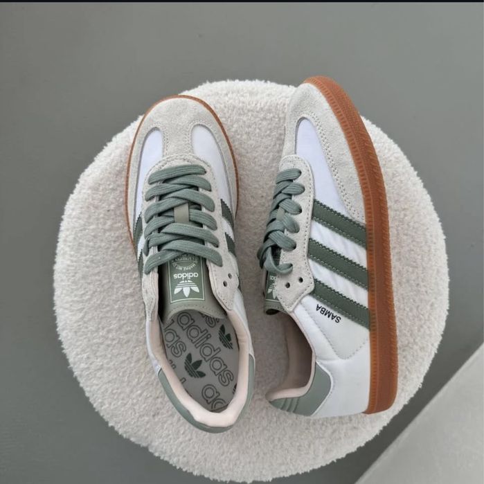 Кросовки adidass