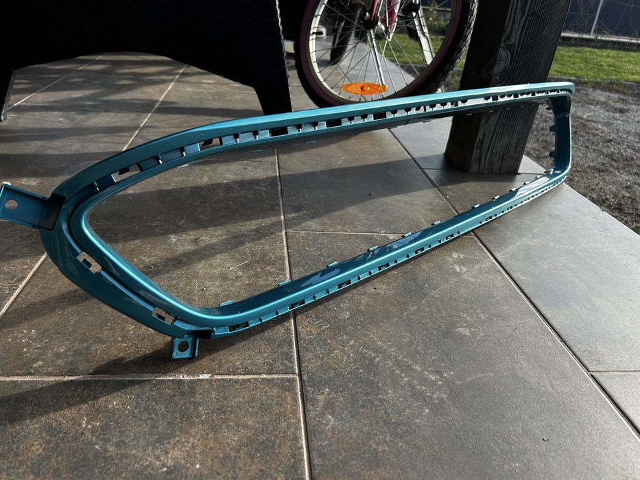 Kia niro ev рамка решітка бампера решітка 86562-04000