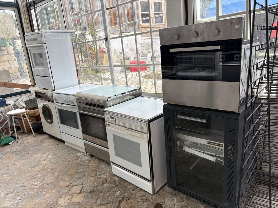 Velharias, antiguidades e artigos de segunda-mão