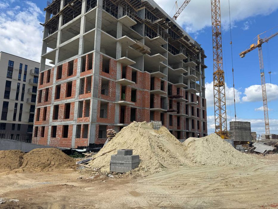 Продам 1-кімнатну квартиру 52 м2 м. Пустомити (9км.від Львова) єОселя