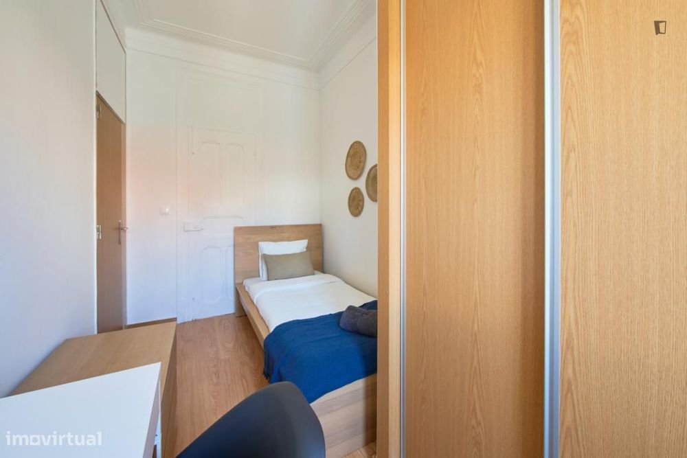 Quarto - localizado em Alameda Lisbon