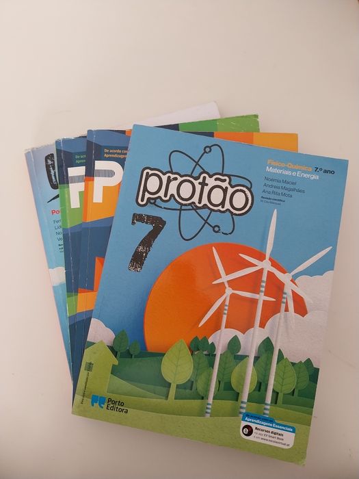 4 manuais de 7° ano