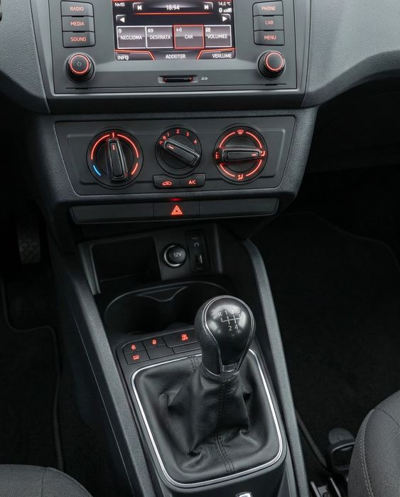 SEAT IBIZA 1.4 TDI (Impecável)