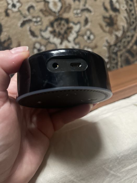 Умная колонка amazon