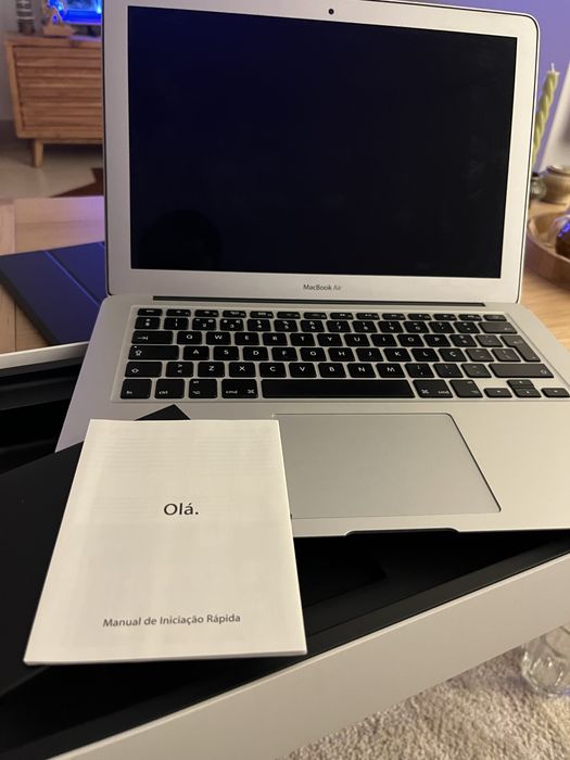 Macbook air 13” 8G 128G