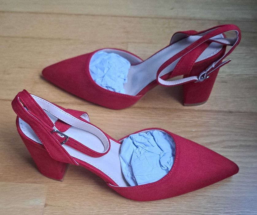Sapatos Vermelhos - N.º 39 - Mulher - Novos