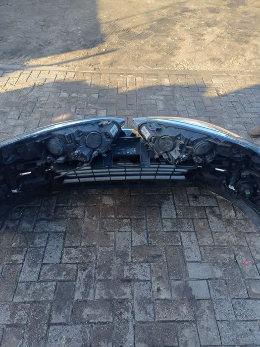 Lampy przednie prawa i lewa RENAULT Megane 3 fl