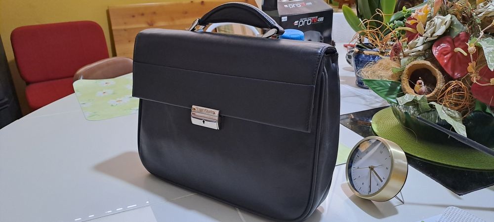 Mala executivo Samsonite nova em couro