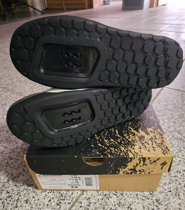 Sapatos Specialized BTT 2FO 41 - NOVOS
Clip 41p