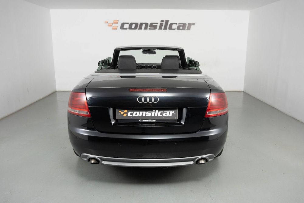 Audi A4 Cabrio 2.0 TDI S-line