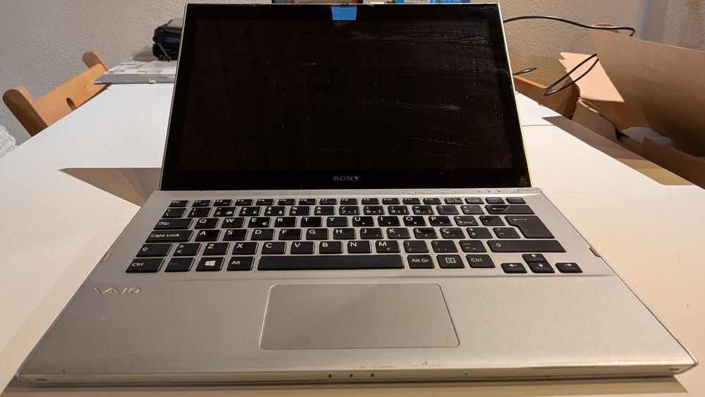 Sony Vaio SVT131B11M para peças