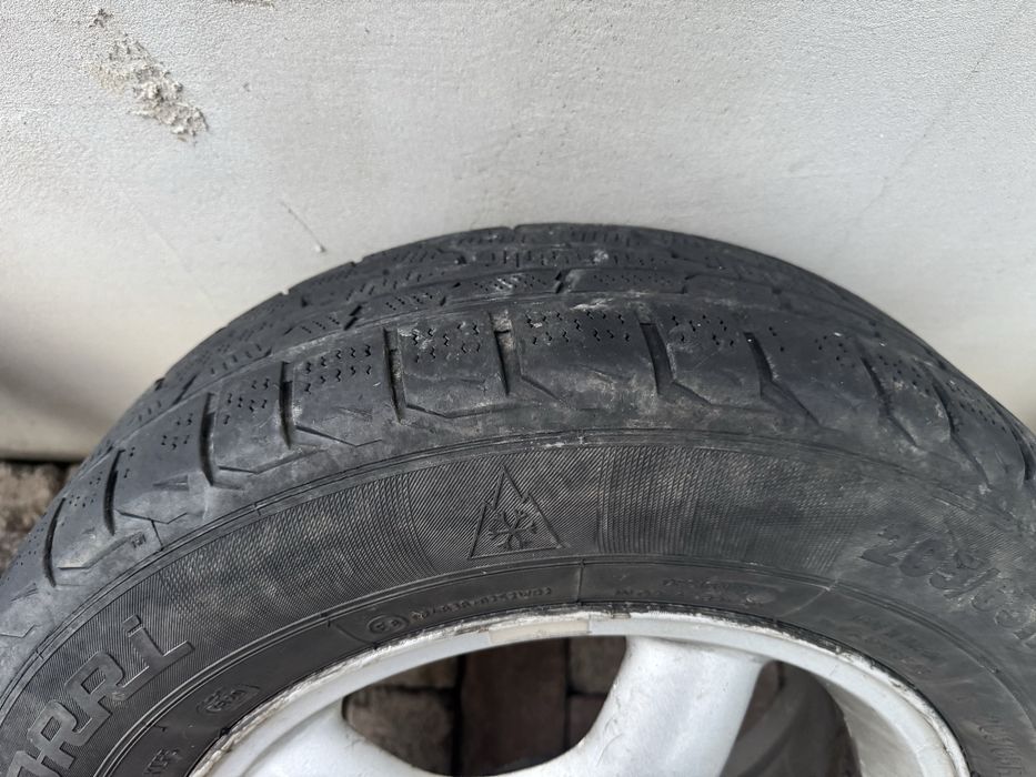 Продам колеса в зборі 205/65R15