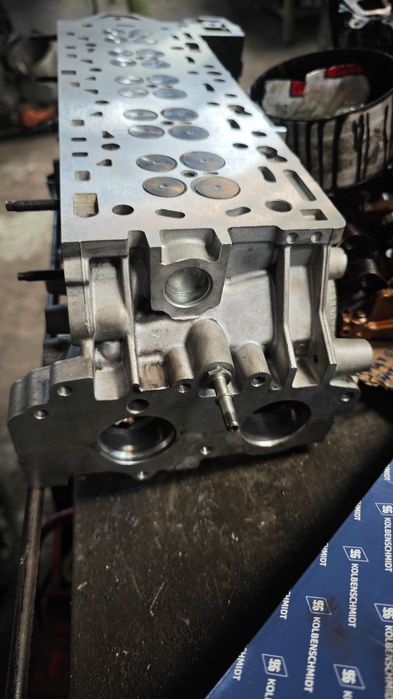 Cabeça motor Volvo D5