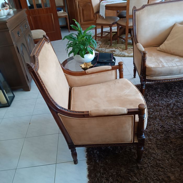 Sofá estilo Luís XIV