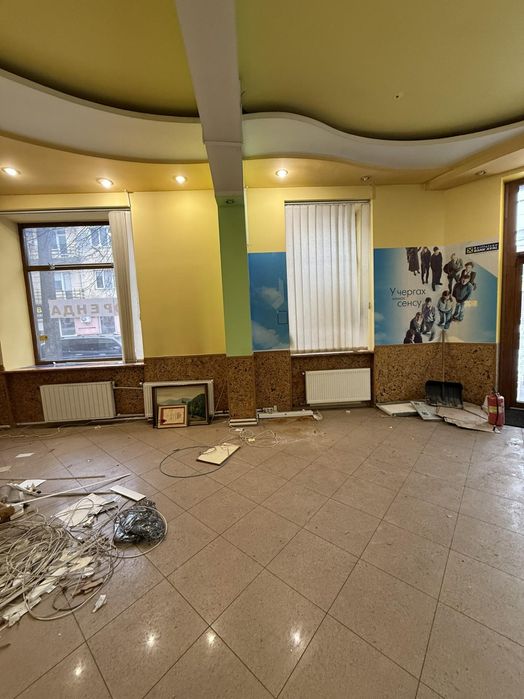 Оренда топового приміщення/ Центр/ 126м2/ фасад