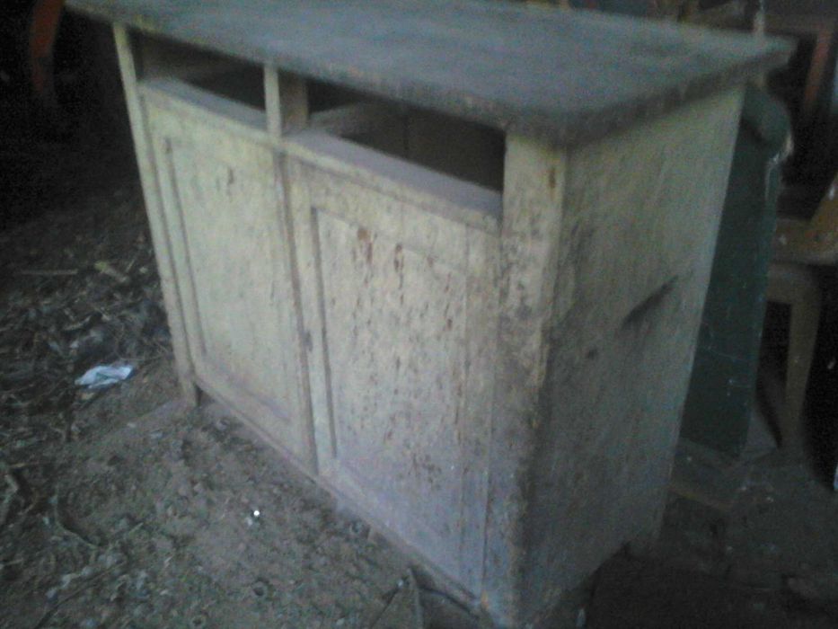 sprzedam biblioteczke PRL meble