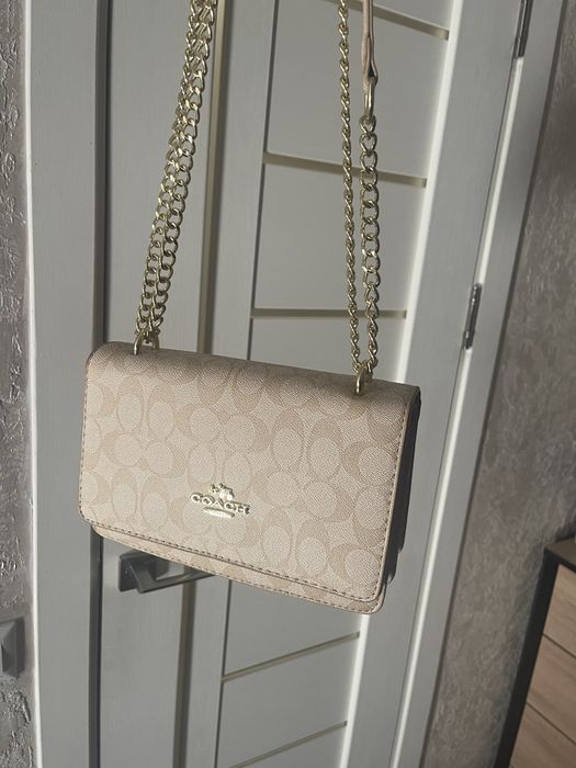 Продам сумочку Coach