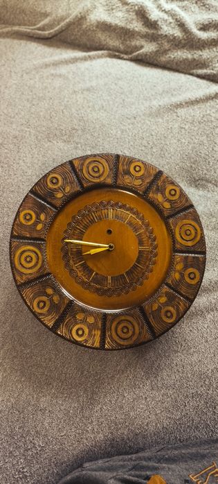 Zegar ścienny na nakręcanie vintage