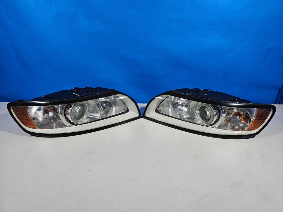 Volvo V50 S40 LIFT Lampy Przód Przednie Komplet Lewa + Prawa Europa