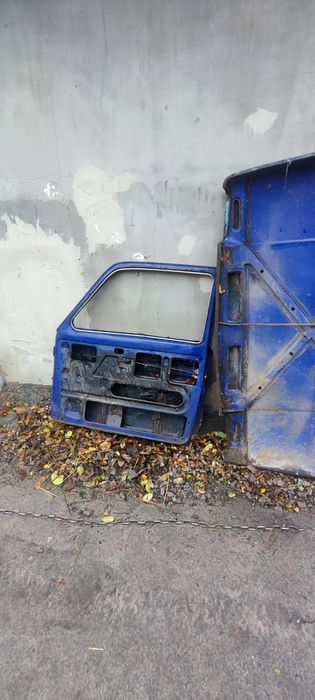 Капот,двери,нива 2121
