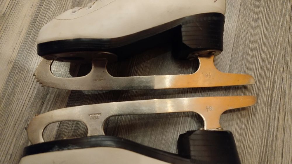 Łyżwy figurowe rozm. 34