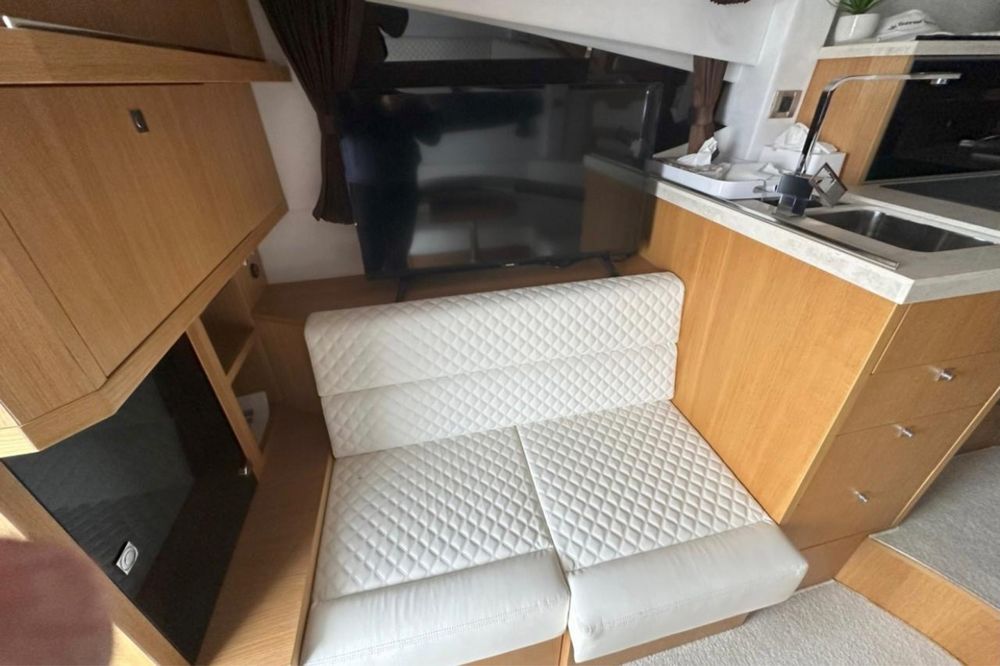 Яхта Галеон 385 Флайбридж