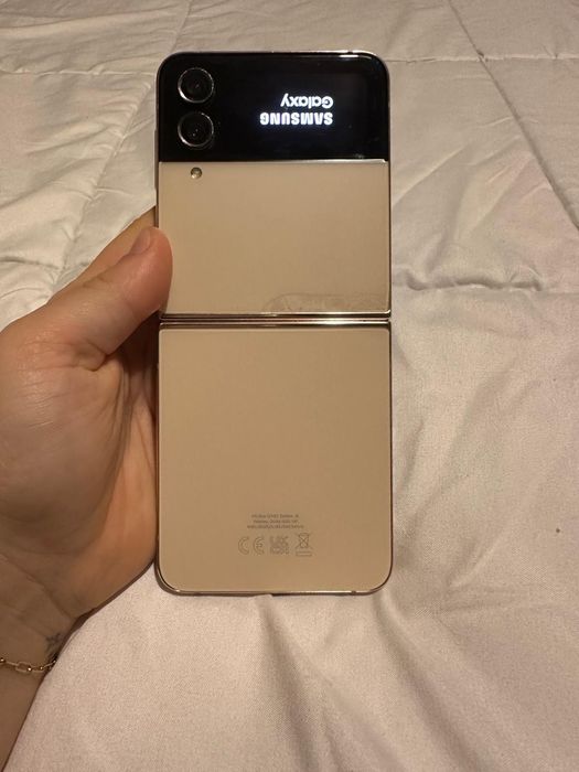 Samsung Z Flip 4 p/peças