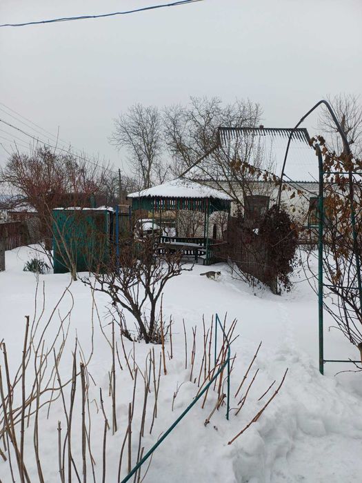 Продається 2-поверховий цегляний будинок м. Тараща