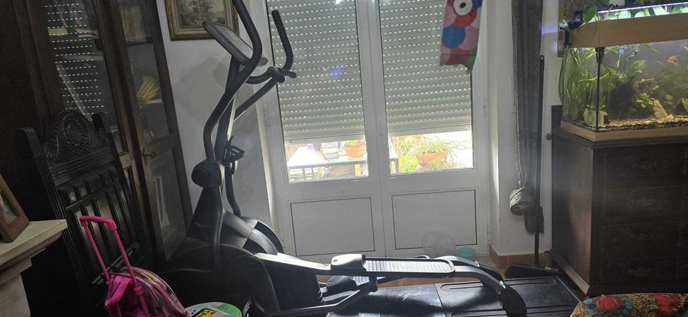 Elliptical Machine438921940216074242