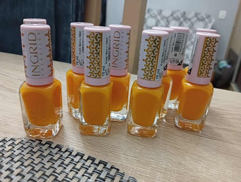 Lakiery do paznokci zwykłe