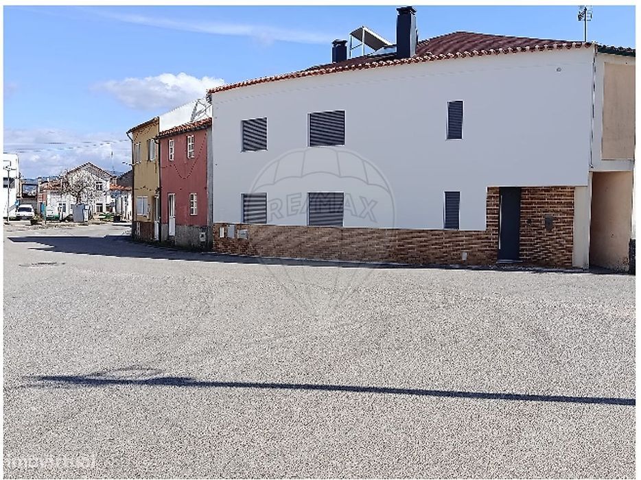 Moradia T2 para venda