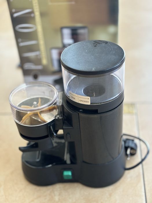 Młynek La Pavoni Jolly + tamper gratis