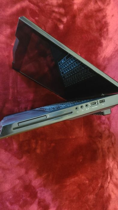 Ігровий ноутбук Dell Alienware M15X 8/500 Gb