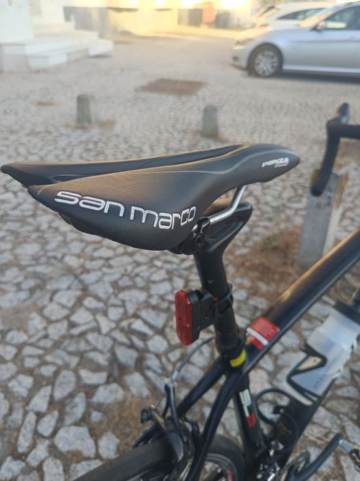 Bicicleta Especialized estrada