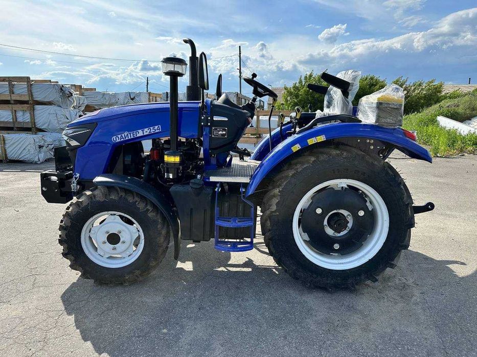 Мінітрактор Файтер T-254 RD: 24 к.с., Реверс, Козирок