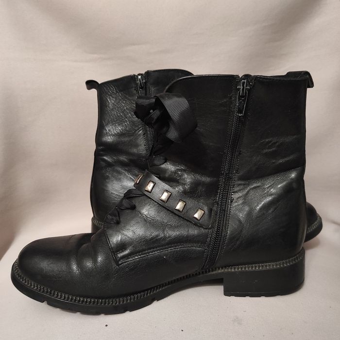 Botki w rockowym stylu